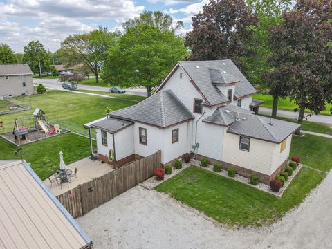 Tiny photo for 205 W 6th Street, Aroma Park, IL 60910 (MLS # 12636494)