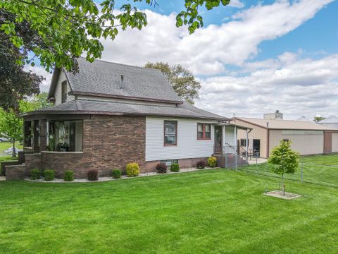 Tiny photo for 205 W 6th Street, Aroma Park, IL 60910 (MLS # 12636494)