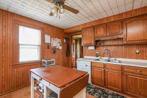 Tiny photo for 205 W 6th Street, Aroma Park, IL 60910 (MLS # 12636494)