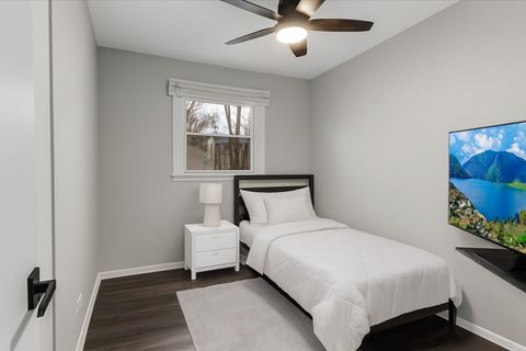 Tiny photo for 406 N Park Drive, Glenwood, IL 60425 (MLS # 12594887)