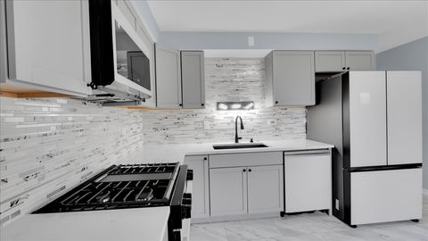 Tiny photo for 406 N Park Drive, Glenwood, IL 60425 (MLS # 12594887)