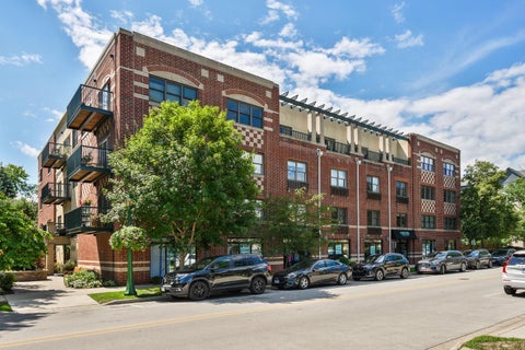 Photo of 1107 Greenleaf Avenue #3G, Wilmette, IL 60091 (MLS # 12768984)