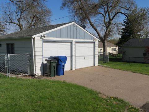 Tiny photo for 2871 Northhaven Road, Davenport, IA 52804 (MLS # 12626273)