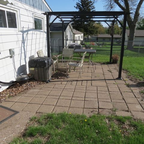 Tiny photo for 2871 Northhaven Road, Davenport, IA 52804 (MLS # 12626273)