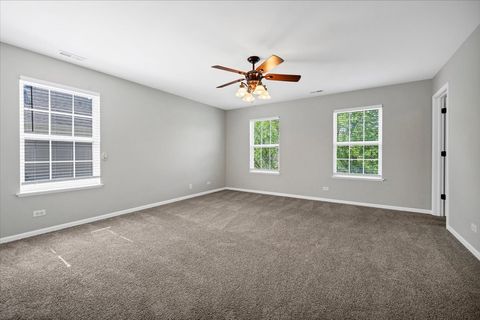 Tiny photo for 124 Jackson Street, Gilberts, IL 60136 (MLS # 12639329)