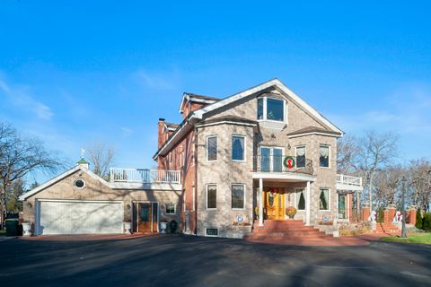 Tiny photo for 300 N BRADLEY Road, Libertyville, IL 60048 (MLS # 12520952)