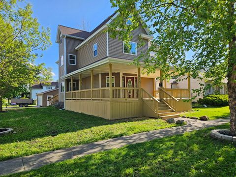 Photo of 215 E Sale Street, Tuscola, IL 61953 (MLS # 12343212)
