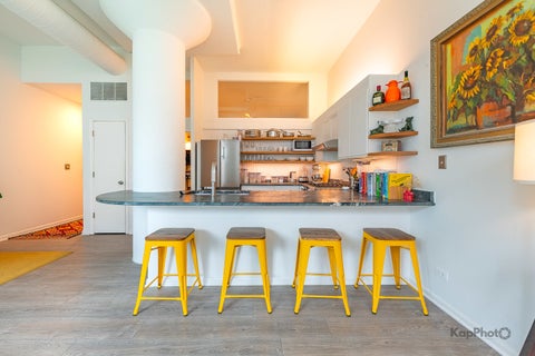 Tiny photo for 812 W Van Buren Street #3C, Chicago, IL 60607 (MLS # 12671559)