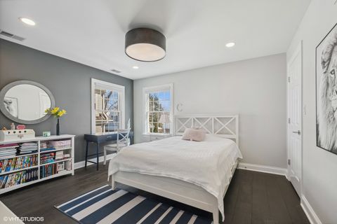 Tiny photo for 617 S Washington Street, Hinsdale, IL 60521 (MLS # 12561897)