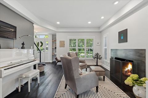 Tiny photo for 617 S Washington Street, Hinsdale, IL 60521 (MLS # 12561897)