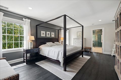 Tiny photo for 617 S Washington Street, Hinsdale, IL 60521 (MLS # 12561897)