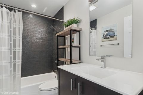 Tiny photo for 617 S Washington Street, Hinsdale, IL 60521 (MLS # 12561897)