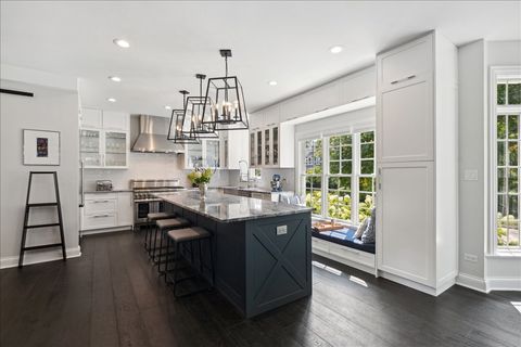 Tiny photo for 617 S Washington Street, Hinsdale, IL 60521 (MLS # 12561897)