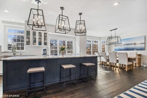 Tiny photo for 617 S Washington Street, Hinsdale, IL 60521 (MLS # 12561897)