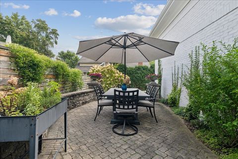 Tiny photo for 617 S Washington Street, Hinsdale, IL 60521 (MLS # 12561897)