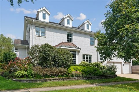 Tiny photo for 617 S Washington Street, Hinsdale, IL 60521 (MLS # 12561897)