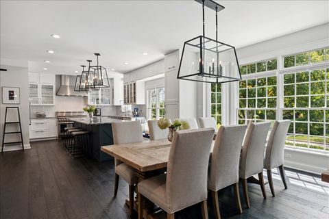 Tiny photo for 617 S Washington Street, Hinsdale, IL 60521 (MLS # 12561897)