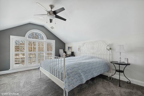 Tiny photo for 617 S Washington Street, Hinsdale, IL 60521 (MLS # 12561897)