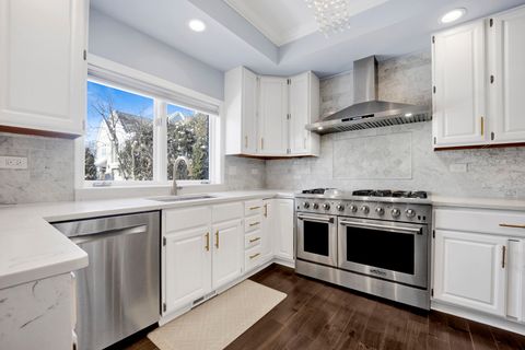 Tiny photo for 316 S Redfield Court, Park Ridge, IL 60068 (MLS # 12556496)