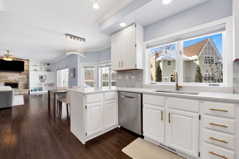 Tiny photo for 316 S Redfield Court, Park Ridge, IL 60068 (MLS # 12556496)