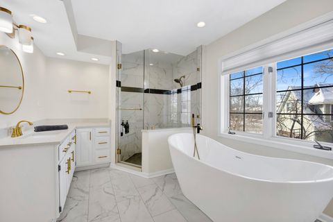 Tiny photo for 316 S Redfield Court, Park Ridge, IL 60068 (MLS # 12556496)