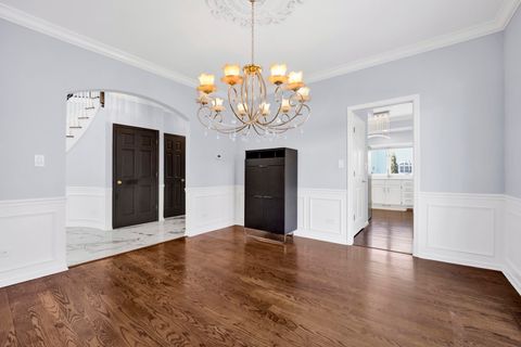 Tiny photo for 316 S Redfield Court, Park Ridge, IL 60068 (MLS # 12556496)