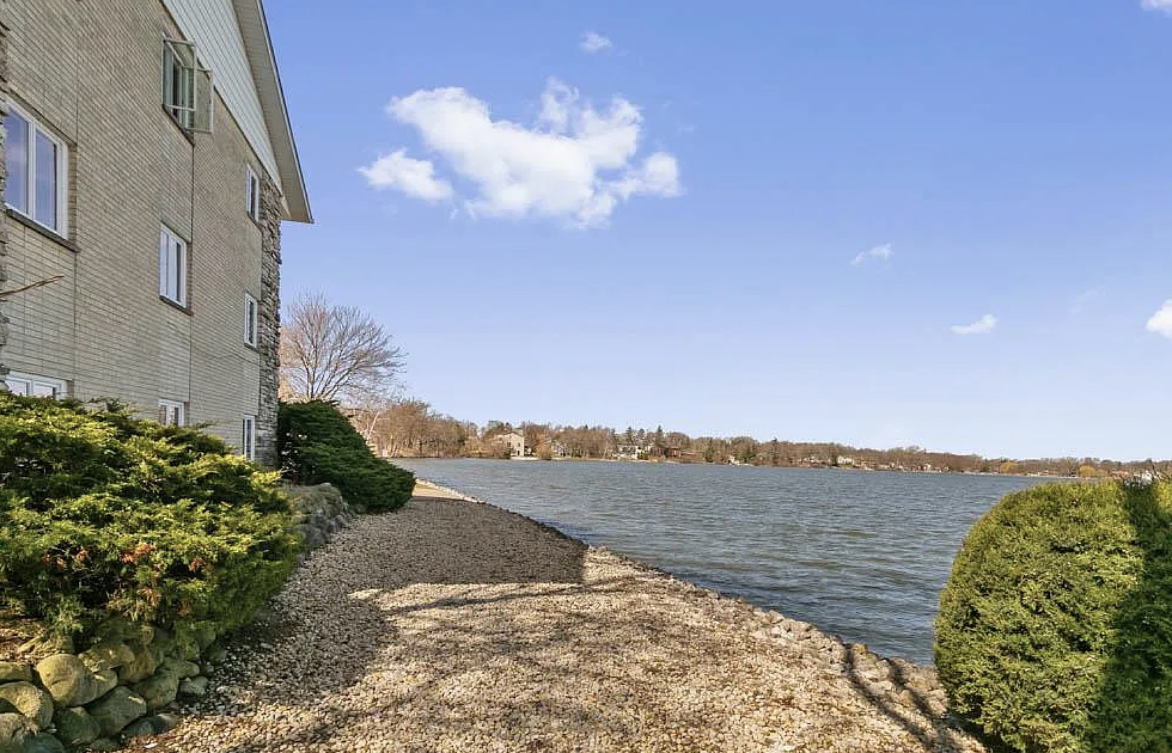 84 W BELVIDERE Road 203