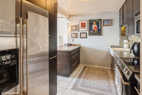 Tiny photo for 3930 N Pine Grove Avenue #604, Chicago, IL 60613 (MLS # 12447008)