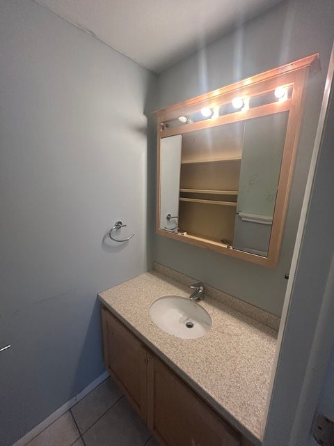 Tiny photo for 67 Kimbark Road #1, Riverside, IL 60546 (MLS # 12773312)