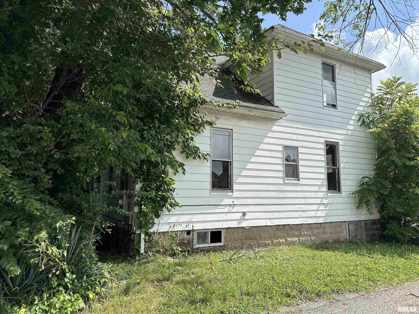 103 N 7TH Street