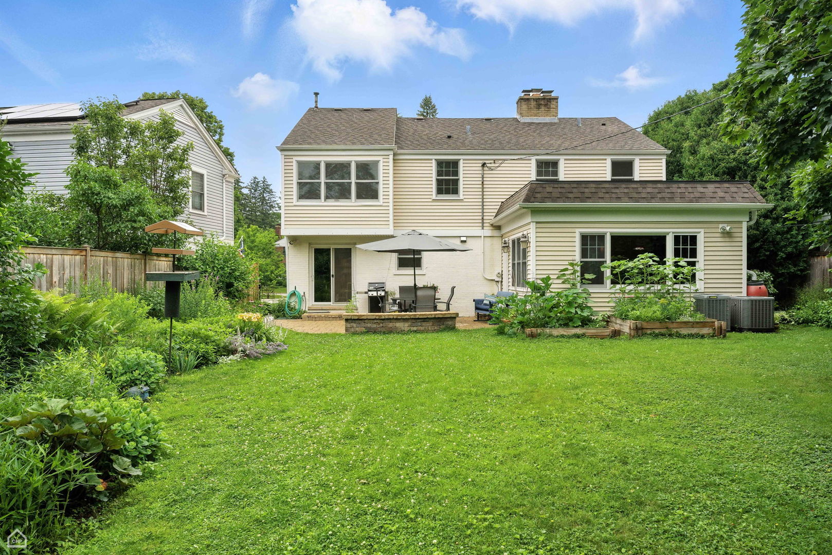 Wilmette, Illinois 60091, United States, 5 Bedrooms Bedrooms, ,4 BathroomsBathrooms,Residential,Active,228039
