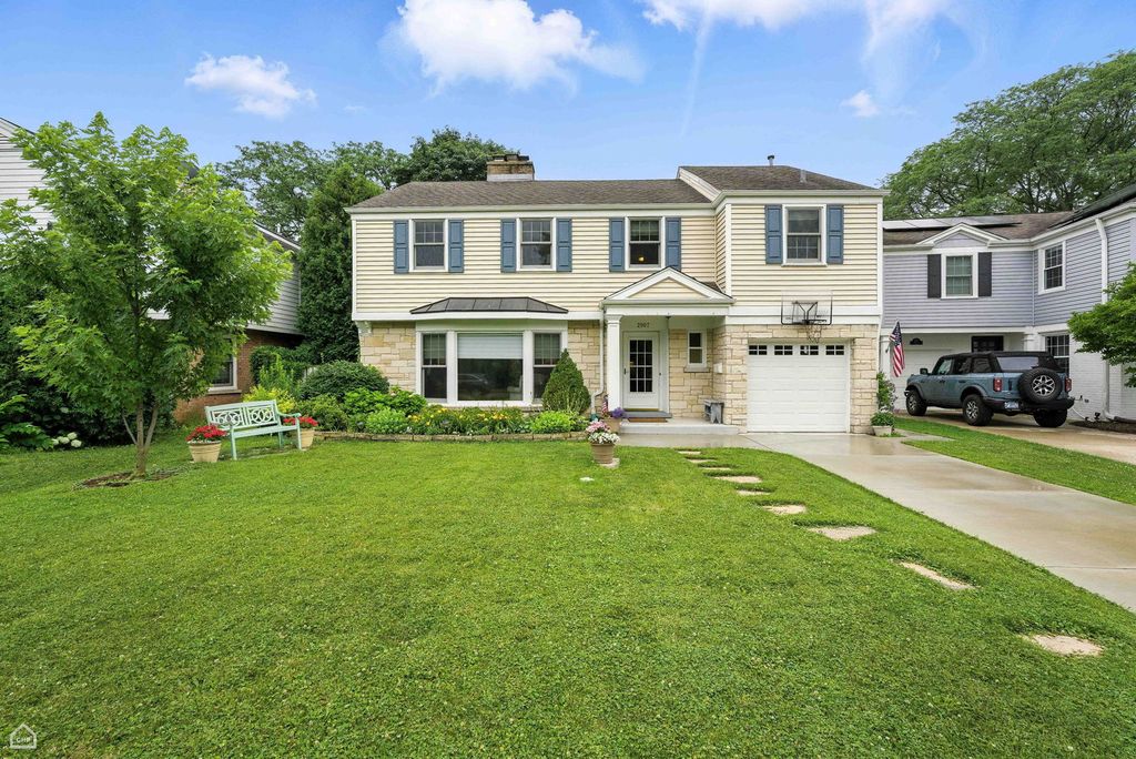 Photo for 2907 Orchard Avenue, Wilmette, IL 60091 (MLS # 12493232)
