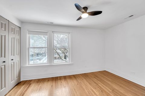 Tiny photo for 511 Highland Avenue, Oak Park, IL 60304 (MLS # 12561058)