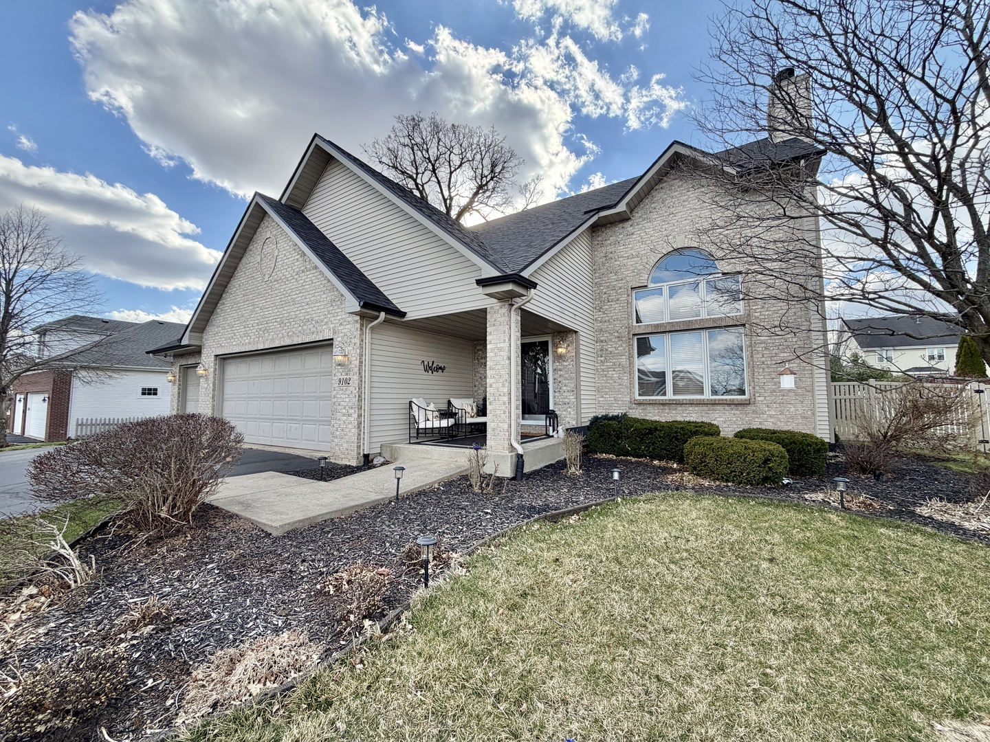 9102 River View Trail