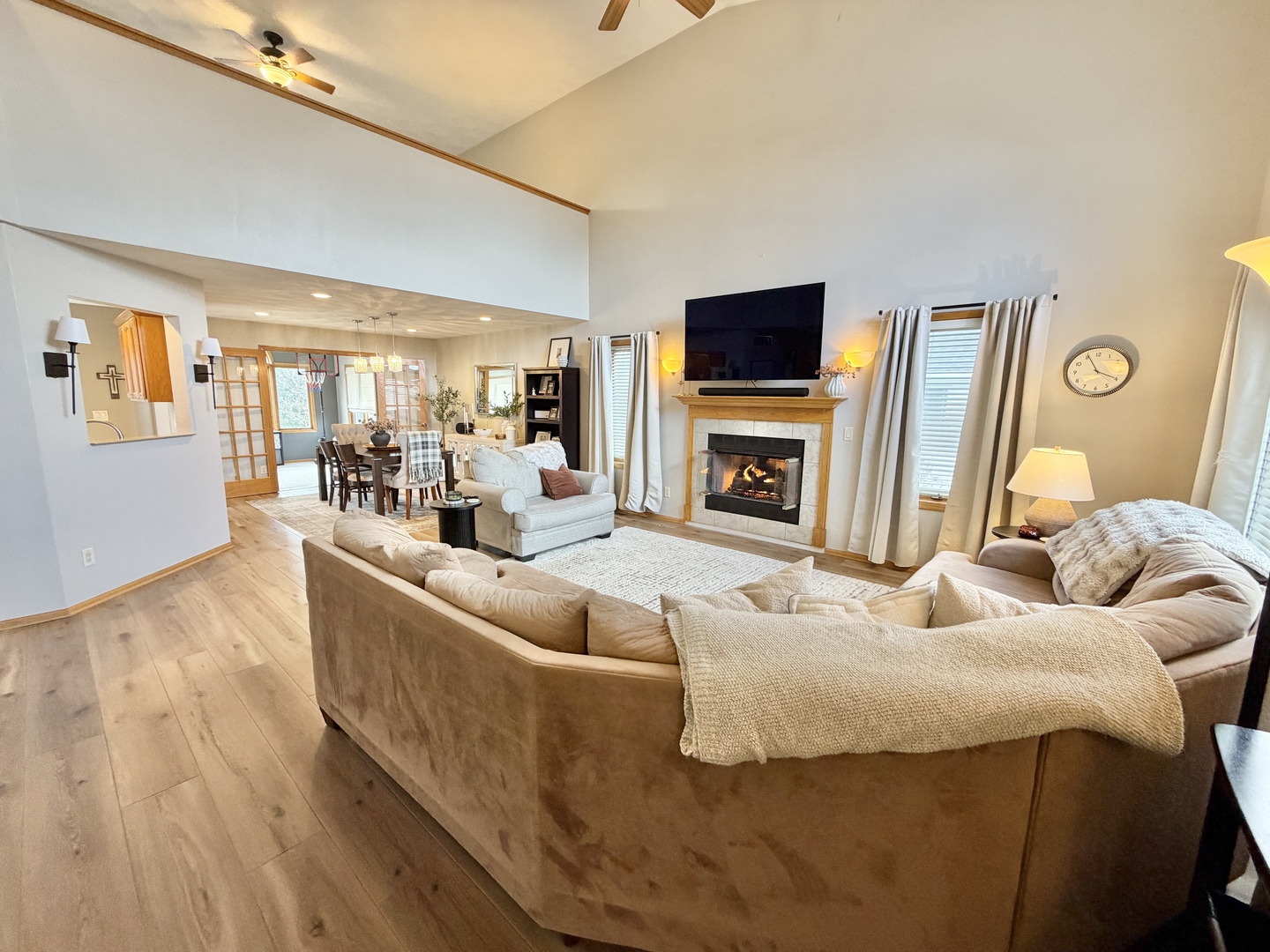 9102 River View Trail