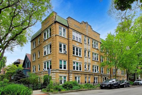 Photo of 1243 W Ardmore Avenue #3, Chicago, IL 60660 (MLS # 12659727)