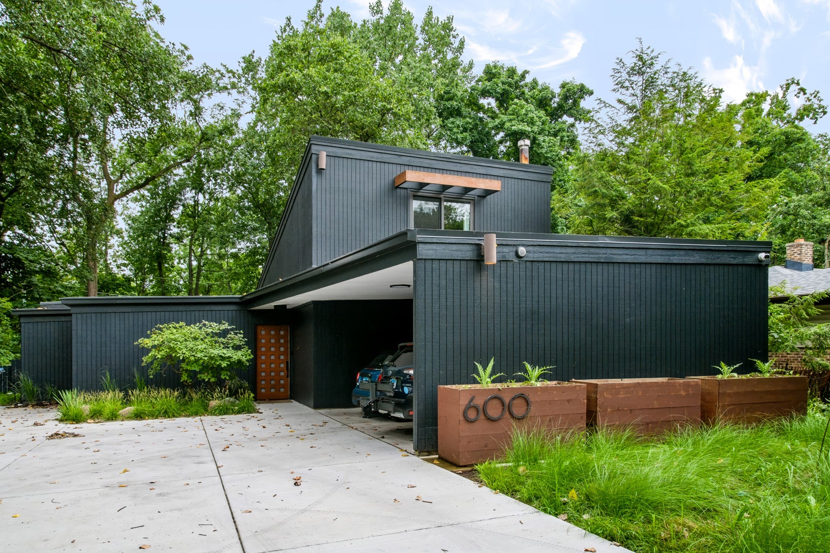 600 Hill Street