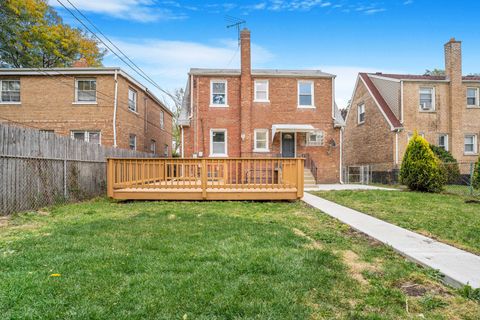 Tiny photo for 7604 S CAMPBELL Avenue, Chicago, IL 60652 (MLS # 12592053)