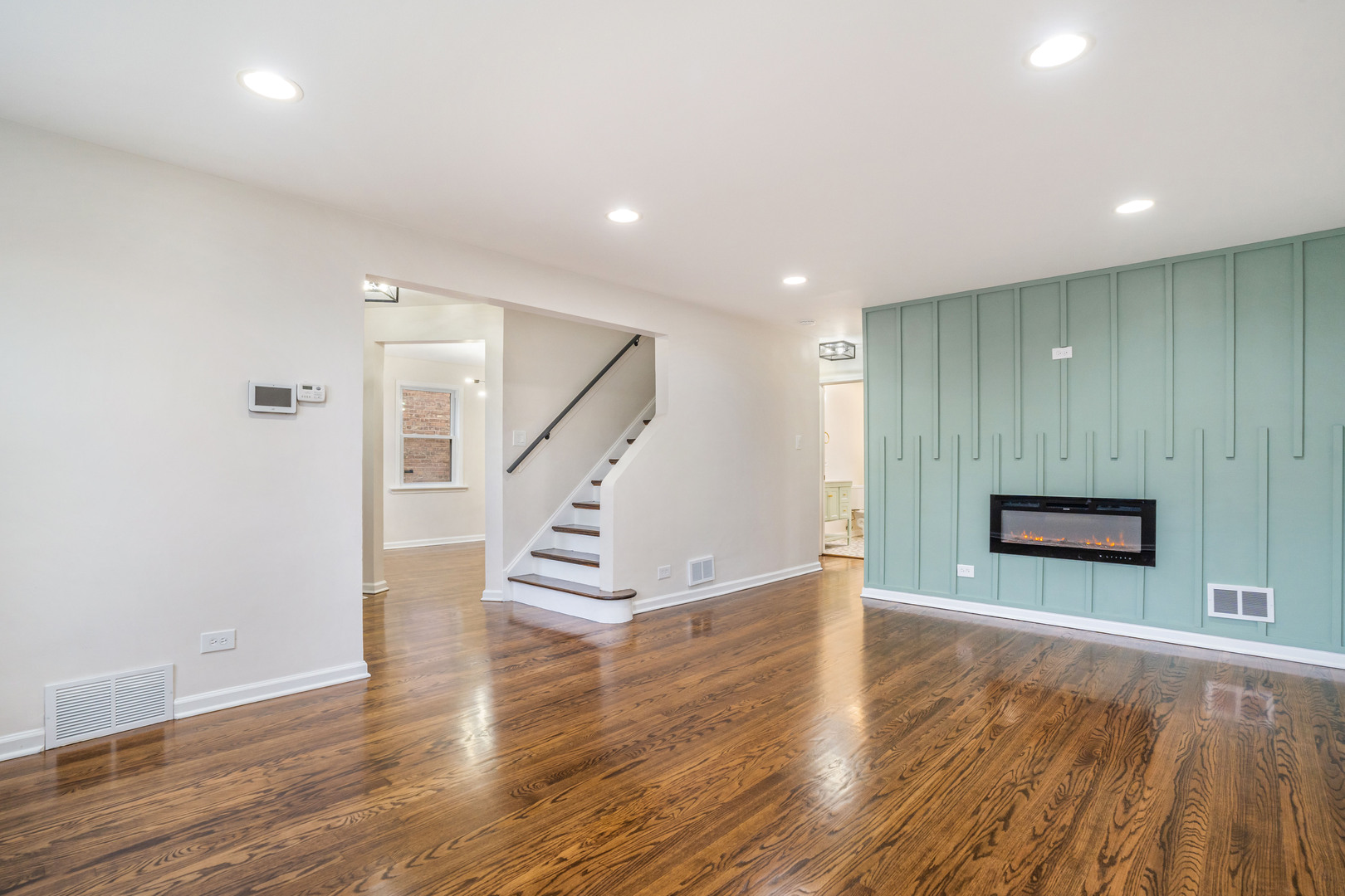 7604 S CAMPBELL Avenue