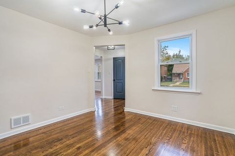 Tiny photo for 7604 S CAMPBELL Avenue, Chicago, IL 60652 (MLS # 12592053)