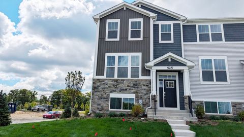 525 Red Oak Circle Volo IL 60020