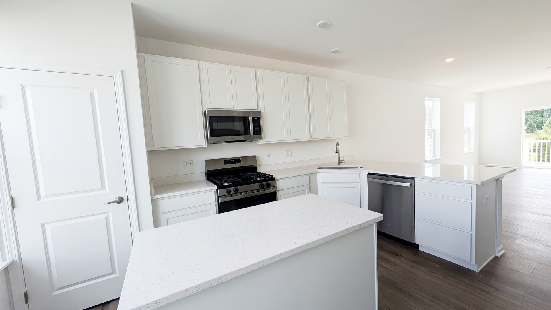 525 Red Oak Circle