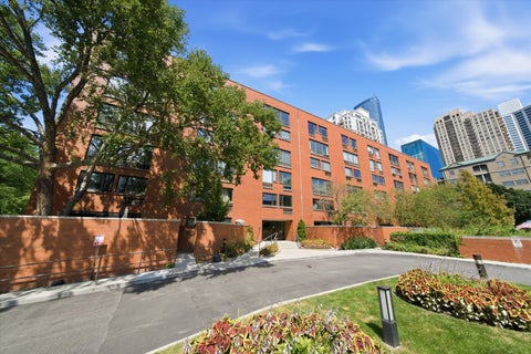 Photo of Chicago, IL 60605 (MLS # 12732438)