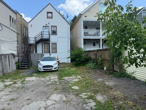 Tiny photo for 2630 N Central Park Avenue, Chicago, IL 60647 (MLS # 12503547)