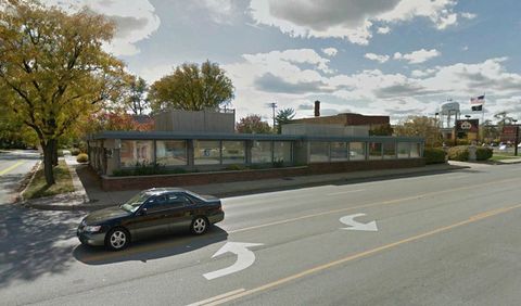 53 E Saint Charles Road Villa Park IL 60181