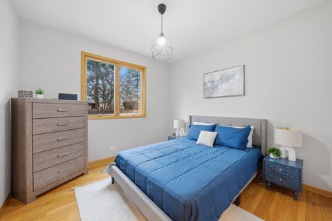 Tiny photo for 15W641 81st Street, Burr Ridge, IL 60527 (MLS # 12589285)