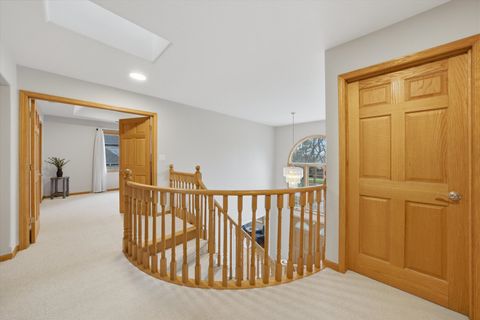 Tiny photo for 15W641 81st Street, Burr Ridge, IL 60527 (MLS # 12589285)