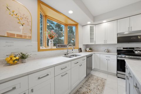 Tiny photo for 15W641 81st Street, Burr Ridge, IL 60527 (MLS # 12589285)