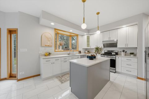 Tiny photo for 15W641 81st Street, Burr Ridge, IL 60527 (MLS # 12589285)