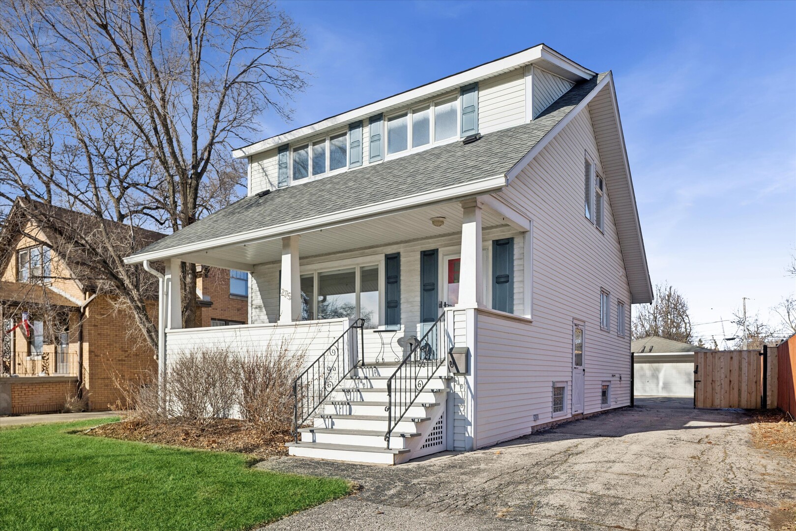 275 W North Avenue
